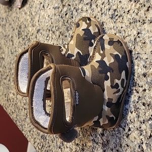 Bogs Toddler boots camo